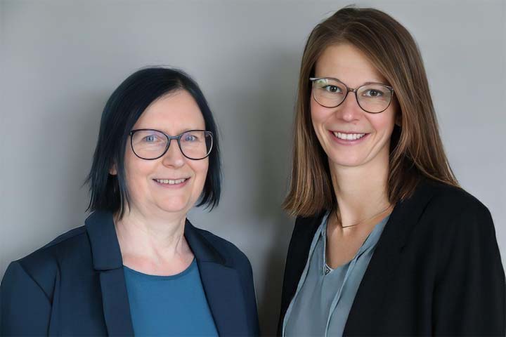 Antonia Lanuschni und Sandra Schmittlutz, die Gr&uuml;nderinnen von perspekTEAM